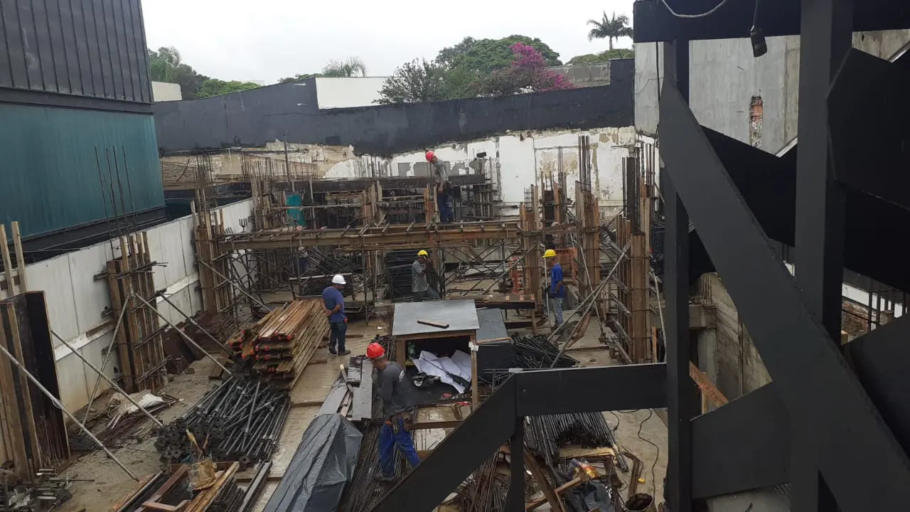 Estrutura do subsolo em execução