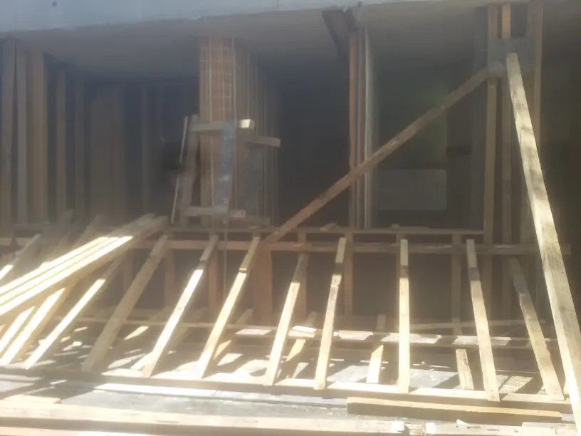 Execução de formas em obra industrial